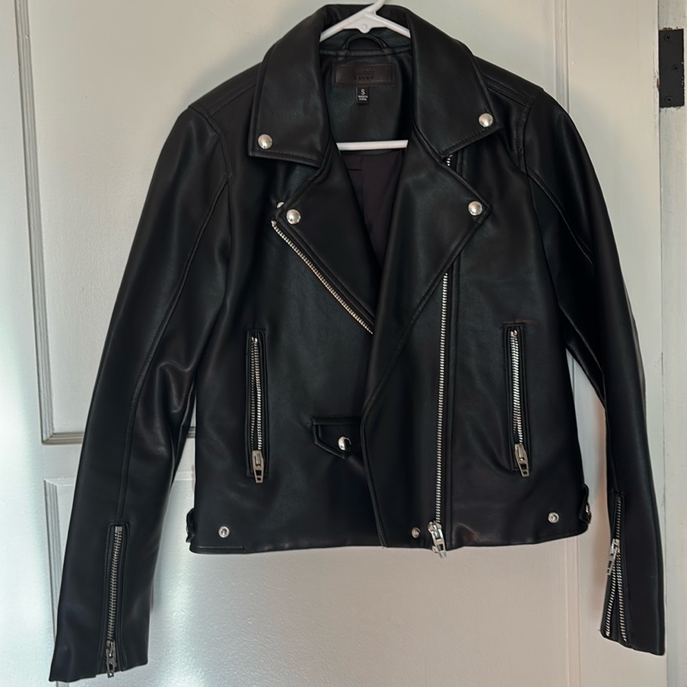 Black pleather moto jacket blank NYC EUC Small